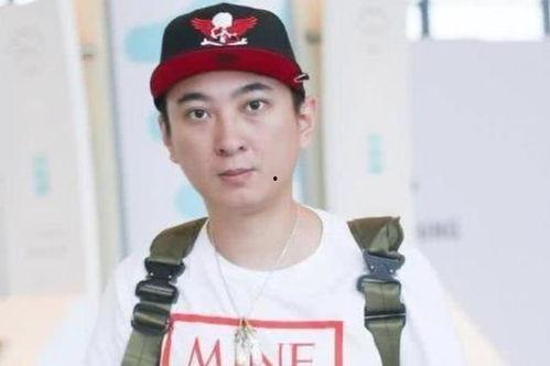 新闻爆料首富,揭秘新闻爆料背后的商业帝国  第2张 新闻爆料首富,揭秘新闻爆料背后的商业帝国  第2张